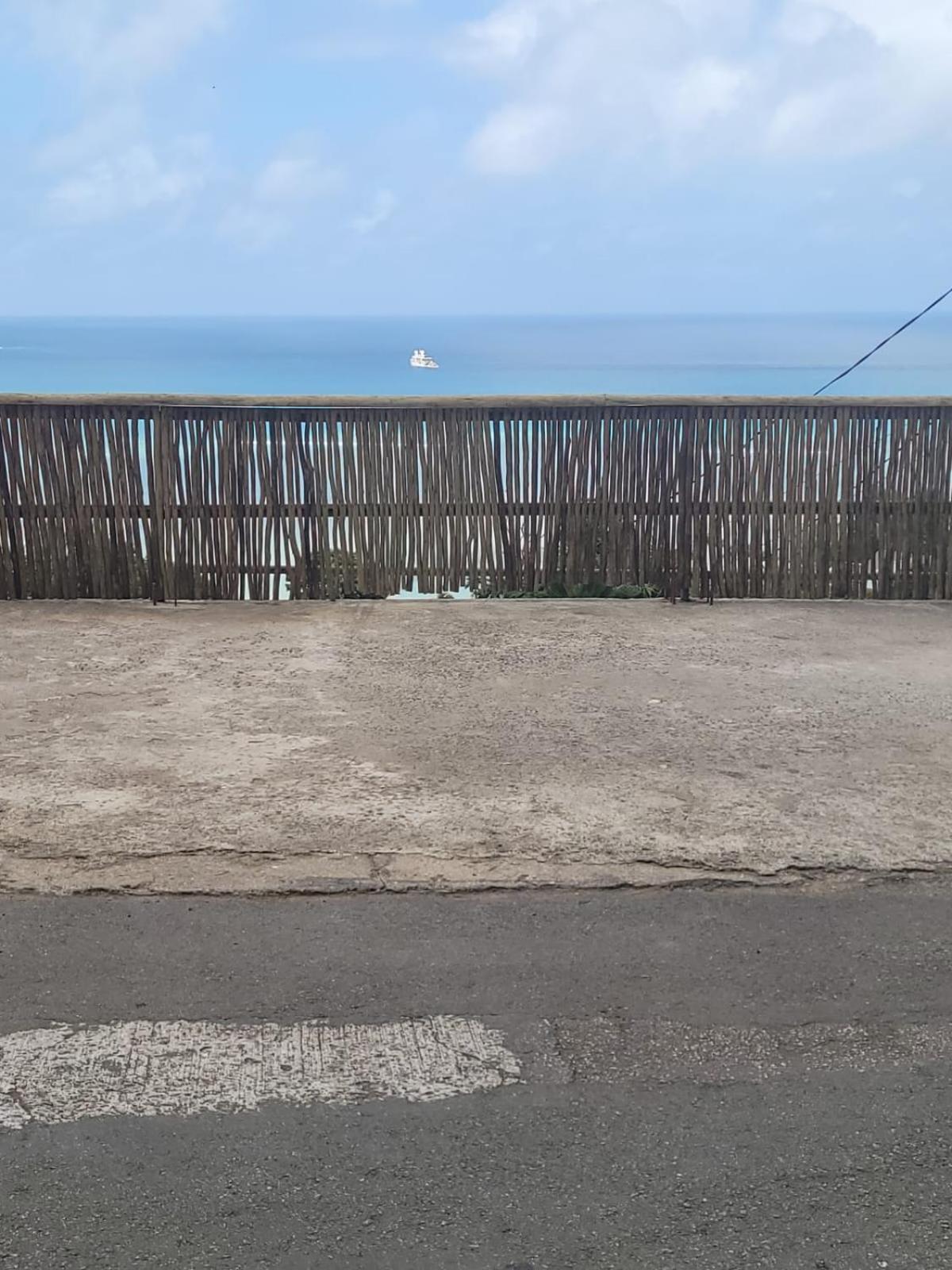 Sunset View Self Catering Apartamento Anse Boileau Exterior foto